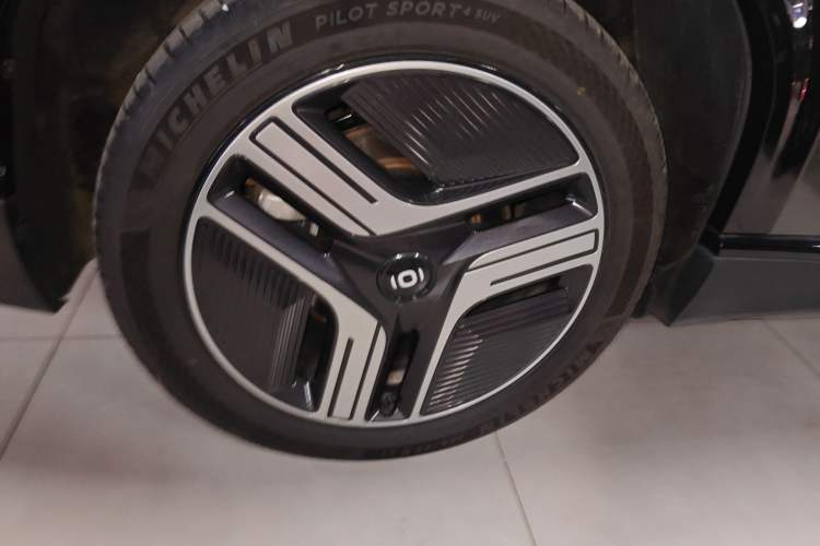 Used CHANGAN NEVO E07 2025 All-Electric 4x4 90kWh Ultra High-Performance Edition Exterior 8