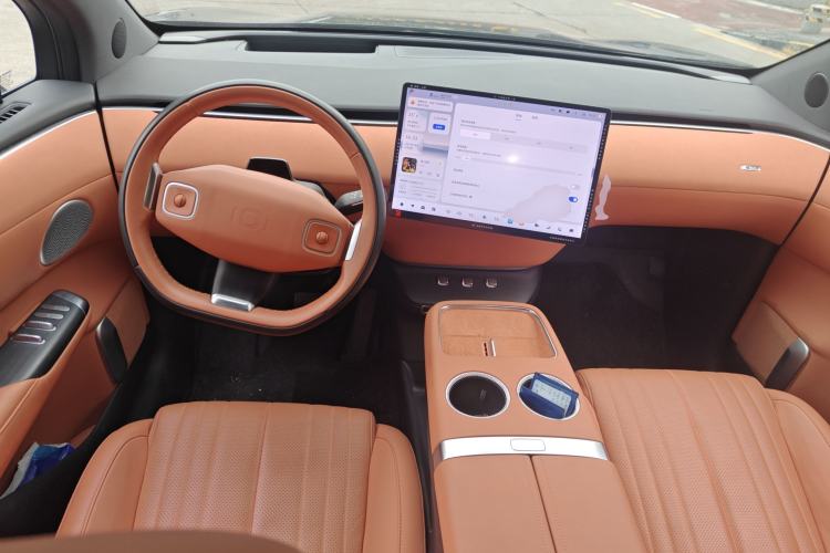 Used CHANGAN NEVO E07 2025 All-Electric 4x4 with 90 kWh Max Intelligent Driving Version Center Console