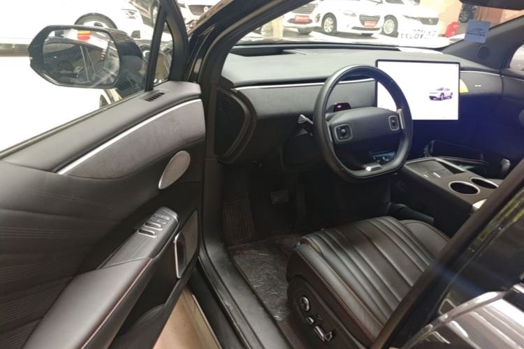 Used CHANGAN NEVO E07 2025 Extended-Range All-Wheel Drive 39 kWh Ultra-High-Performance Version Driver Seat