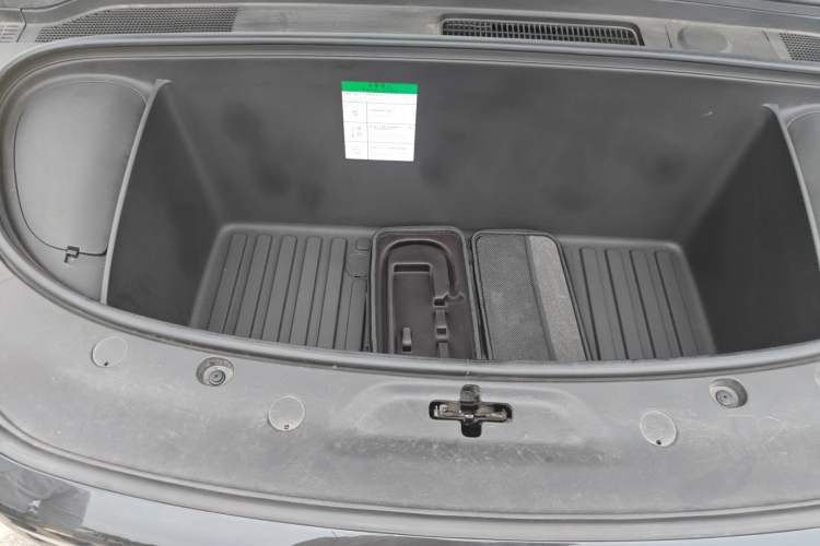 Used CHANGAN NEVO E07 2025 All-Electric 4x4 with 90 kWh Max Intelligent Driving Version Engine Bay