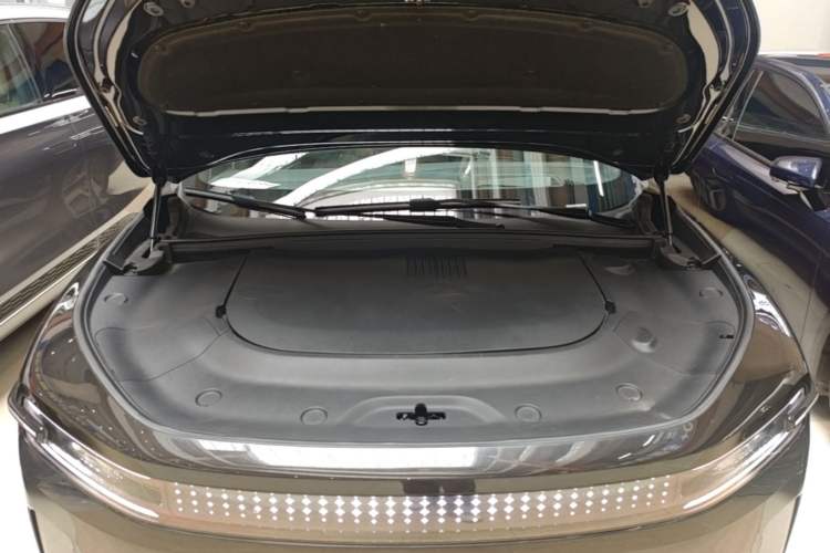 Used CHANGAN NEVO E07 2025 Extended-Range All-Wheel Drive 39 kWh Ultra-High-Performance Version Engine Bay