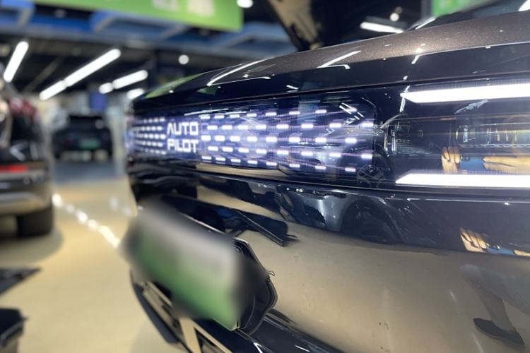 Used CHANGAN NEVO E07 2025 All-Electric 4x4 90kWh Ultra High-Performance Edition Exterior 4