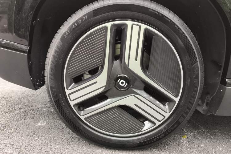 Used CHANGAN NEVO E07 2025 All-Electric 4x4 with 90 kWh Max Intelligent Driving Version Exterior 8
