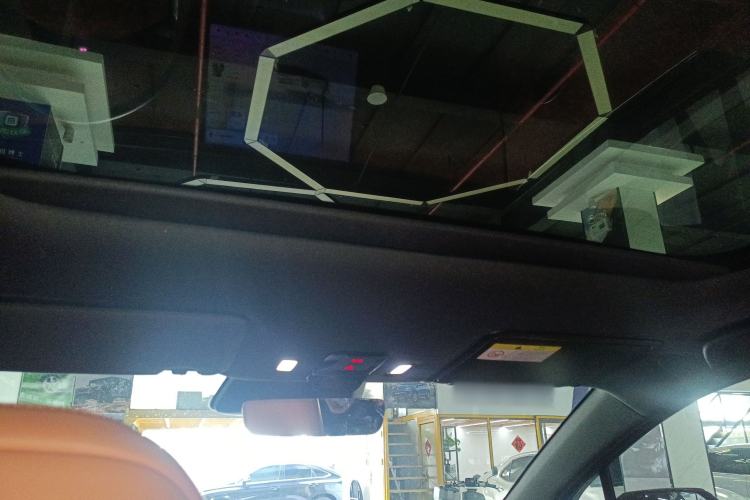 Used CHANGAN NEVO E07 2025 All-Electric 4x4 with 90 kWh Max Intelligent Driving Version Headliner