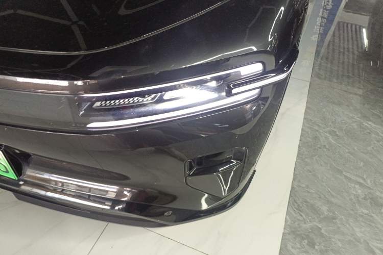 Used CHANGAN NEVO E07 2025 All-Electric 4x4 with 90 kWh Max Intelligent Driving Version Left Front Headlight