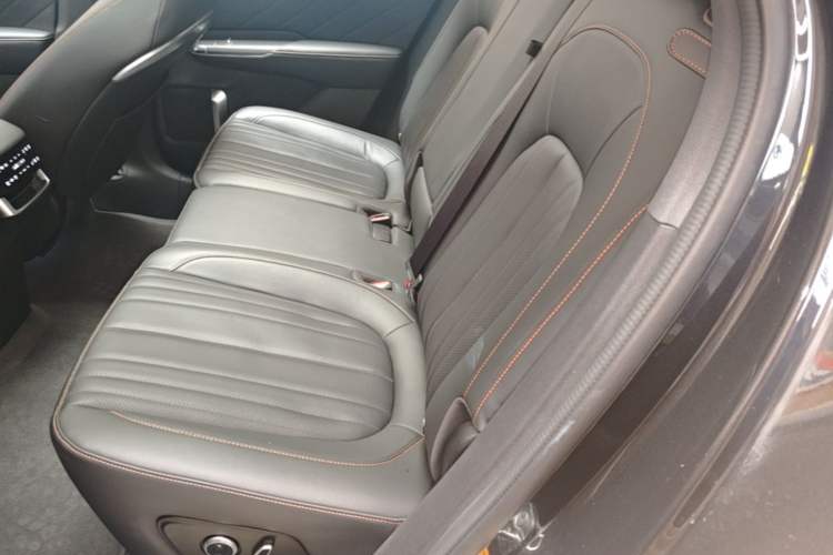 Used CHANGAN NEVO E07 2025 Extended-Range All-Wheel Drive 39 kWh Ultra-High-Performance Version Left Rear Seat