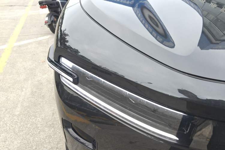 Used CHANGAN NEVO E07 2025 All-Electric 4x4 with 90 kWh Max Intelligent Driving Version Right Front Headlight