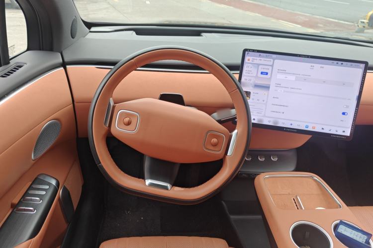 Used CHANGAN NEVO E07 2025 All-Electric 4x4 with 90 kWh Max Intelligent Driving Version Steering Wheel