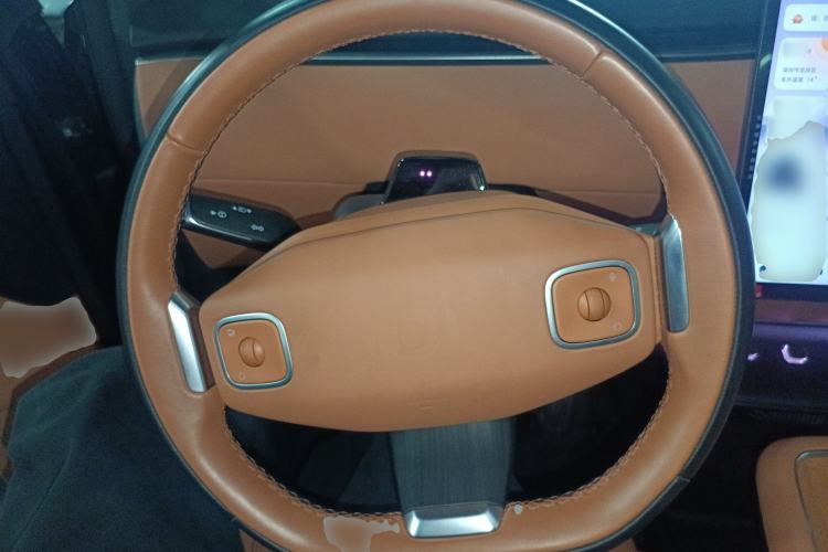 Used CHANGAN NEVO E07 2025 All-Electric 4x4 with 90 kWh Max Intelligent Driving Version Steering Wheel