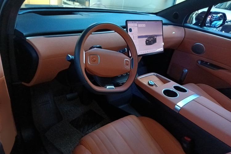 Used CHANGAN NEVO E07 2025 All-Electric 4x4 with 90 kWh Max Intelligent Driving Version
