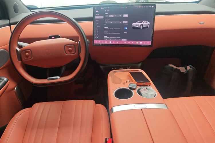 Used CHANGAN NEVO E07 2026 Model Pure Electric Four-Wheel Drive 90kWh Dacheng Edition Center Console