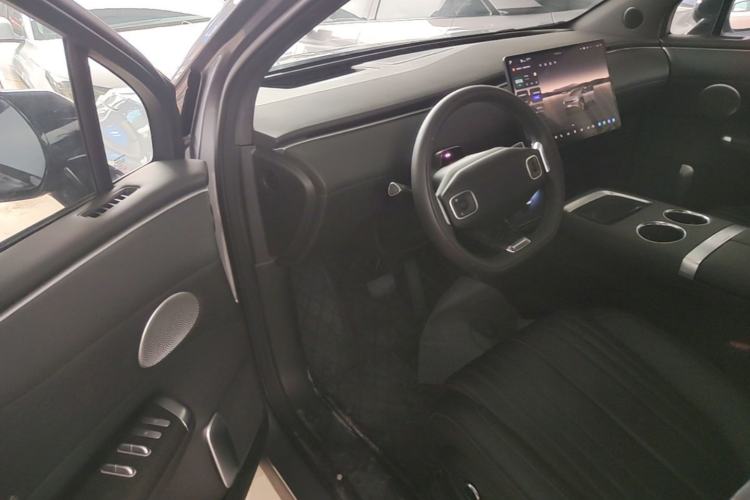 Used CHANGAN NEVO E07 2026 Model Pure Electric Four-Wheel Drive 90kWh Dacheng Edition Driver Seat