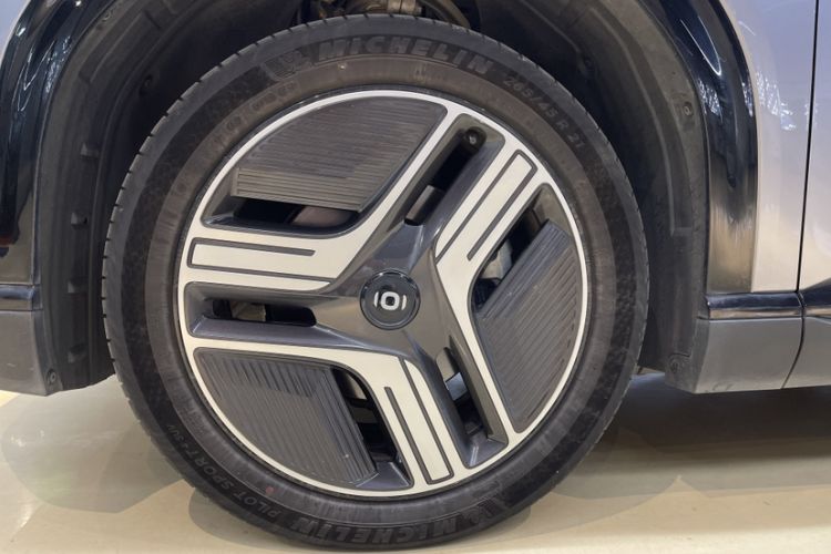 Used CHANGAN NEVO E07 2025 All-Electric 4x4 90kWh Ultra High-Performance Edition Exterior 2