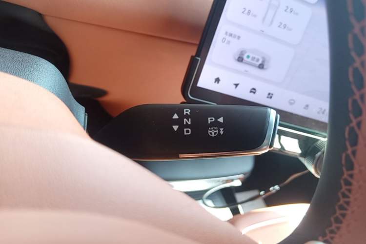 Used CHANGAN NEVO E07 2025 All-Electric 4x4 90kWh Ultra High-Performance Edition Gear Lever
