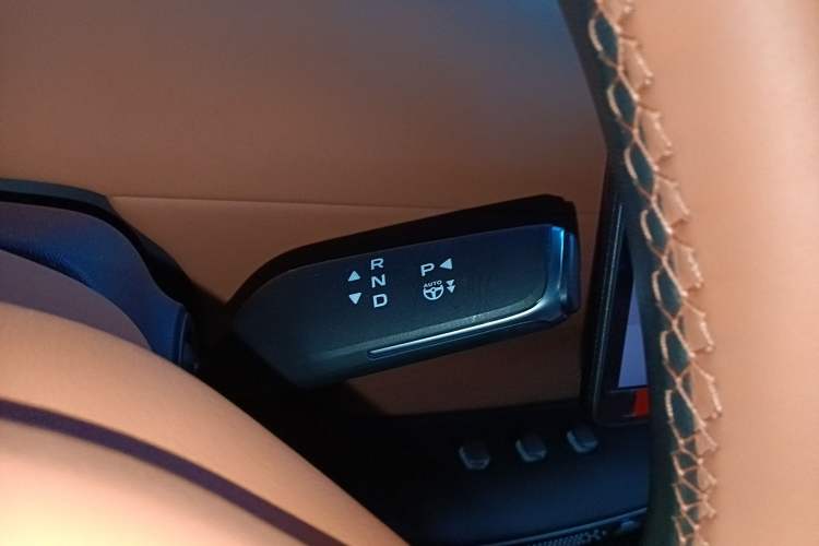 Used CHANGAN NEVO E07 2025 All-Electric 4x4 with 90 kWh Max Intelligent Driving Version
