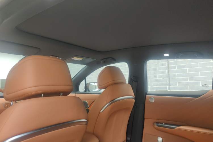 Used CHANGAN NEVO E07 2025 All-Electric 4x4 with 90 kWh Max Intelligent Driving Version Headliner