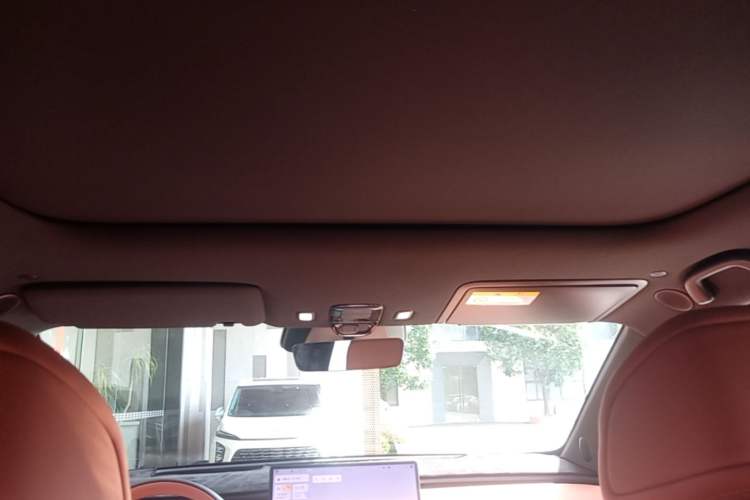 Used CHANGAN NEVO E07 2025 All-Electric 4x4 90kWh Ultra High-Performance Edition Headliner
