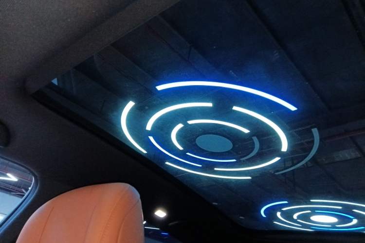 Used CHANGAN NEVO E07 2025 All-Electric 4x4 with 90 kWh Max Intelligent Driving Version
