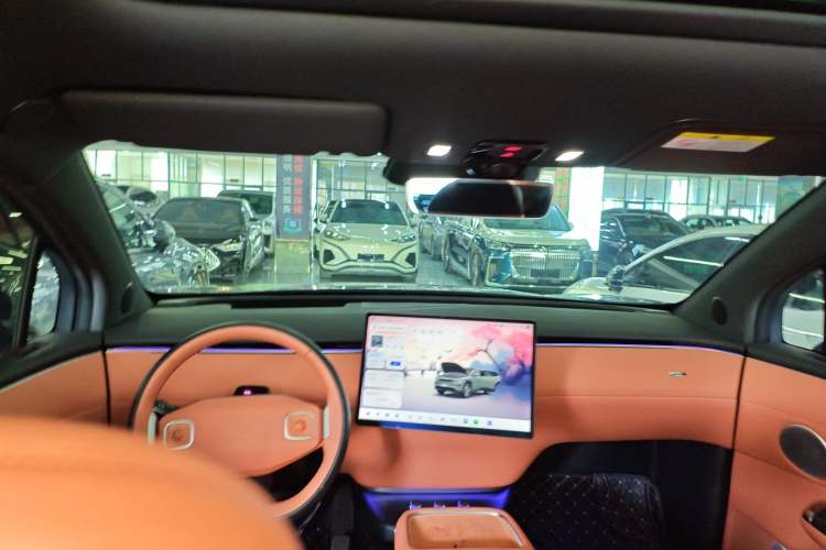 Used CHANGAN NEVO E07 2025 All-Electric 4x4 90kWh Ultra High-Performance Edition Headliner