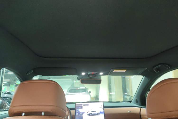 Used CHANGAN NEVO E07 2025 All-Electric 4x4 with 90 kWh Max Intelligent Driving Version Headliner