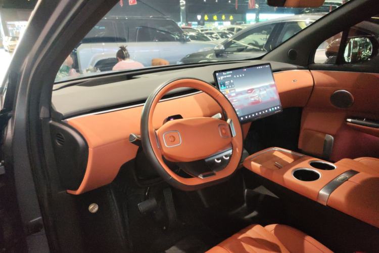 Used CHANGAN NEVO E07 2025 All-Electric 4x4 90kWh Ultra High-Performance Edition Interior 2