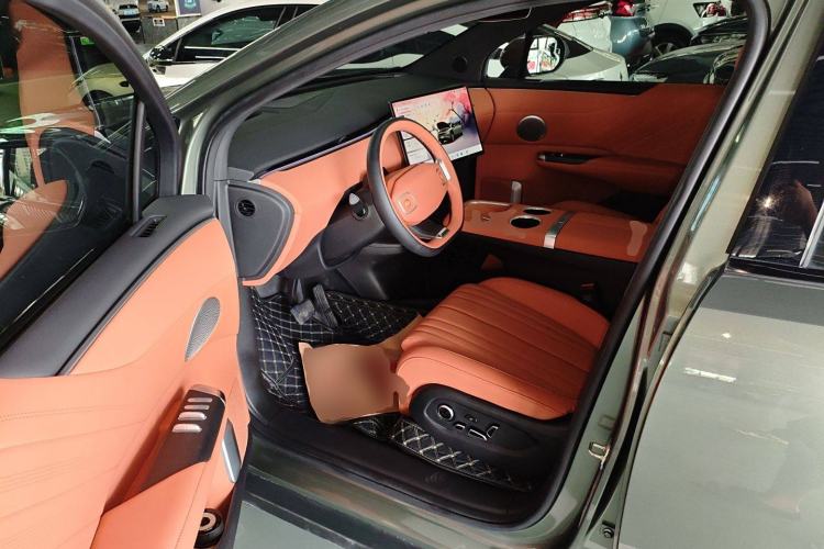 Used CHANGAN NEVO E07 2025 All-Electric 4x4 90kWh Ultra High-Performance Edition Interior 3
