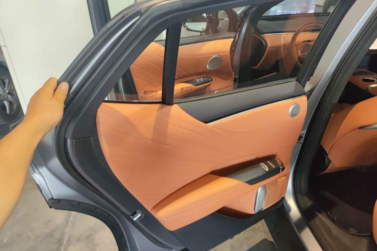 Used CHANGAN NEVO E07 2025 All-Electric 4x4 90kWh Ultra High-Performance Edition Interior 8