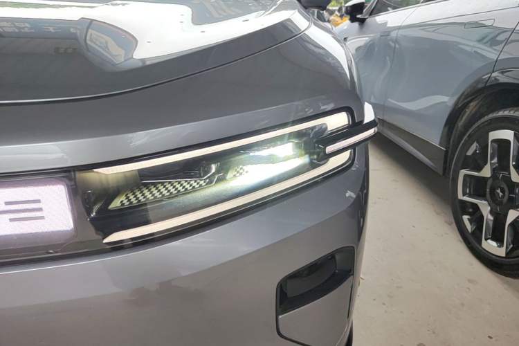 Used CHANGAN NEVO E07 2026 Model Pure Electric Four-Wheel Drive 90kWh Dacheng Edition Left Front Headlight