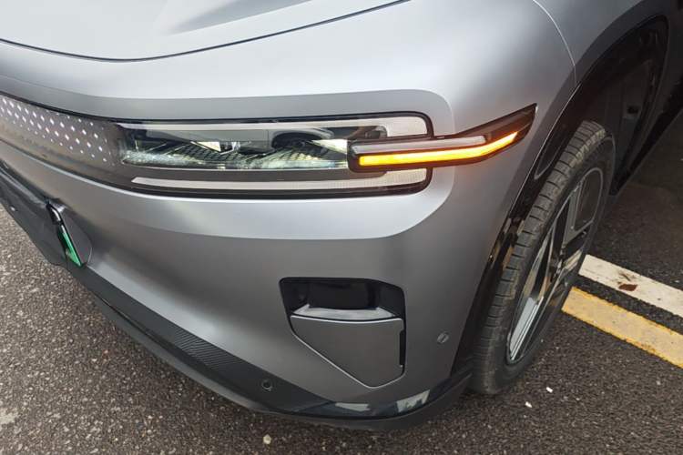 Used CHANGAN NEVO E07 2026 Model Pure Electric Four-Wheel Drive 90kWh Dacheng Edition Left Front Headlight
