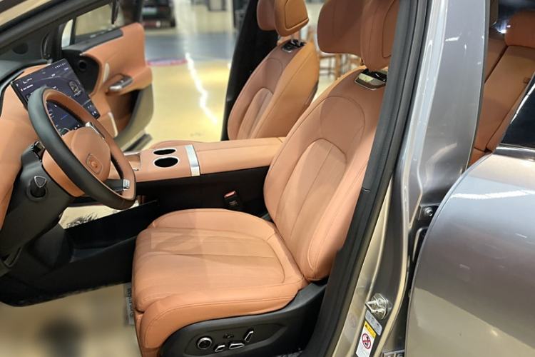 Used CHANGAN NEVO E07 2025 All-Electric 4x4 90kWh Ultra High-Performance Edition Left Front Seat