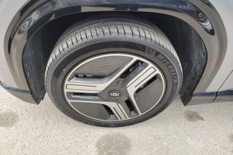 Used CHANGAN NEVO E07 2025 All-Electric 4x4 with 90 kWh Max Intelligent Driving Version Left Front Wheel Hub