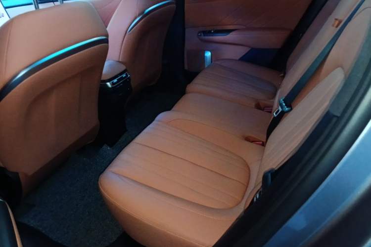 Used CHANGAN NEVO E07 2025 All-Electric 4x4 with 90 kWh Max Intelligent Driving Version
