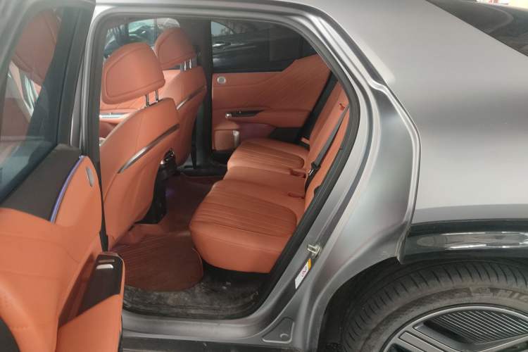 Used CHANGAN NEVO E07 2025 All-Electric 4x4 90kWh Ultra High-Performance Edition Left Rear Seat