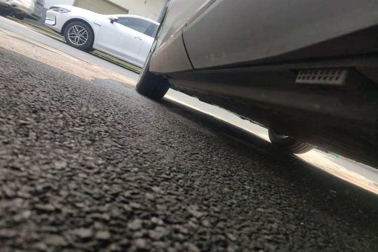 Used CHANGAN NEVO E07 2025 All-Electric 4x4 90kWh Ultra High-Performance Edition Left Side Sill