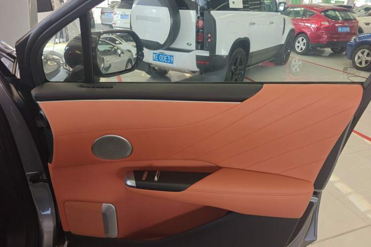 Used CHANGAN NEVO E07 2025 All-Electric 4x4 90kWh Ultra High-Performance Edition Right Front Door Interior