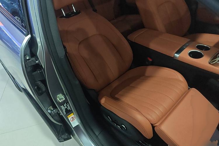 Used CHANGAN NEVO E07 2025 All-Electric 4x4 90kWh Ultra High-Performance Edition Right Front Seat