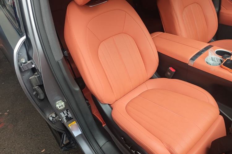 Used CHANGAN NEVO E07 2026 Model Pure Electric Four-Wheel Drive 90kWh Dacheng Edition Right Front Seat