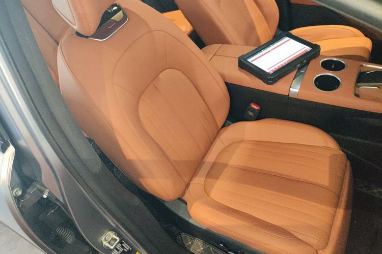 Used CHANGAN NEVO E07 2025 All-Electric 4x4 90kWh Ultra High-Performance Edition Right Front Seat