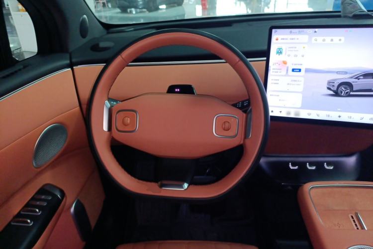 Used CHANGAN NEVO E07 2026 Model Pure Electric Four-Wheel Drive 90kWh Dacheng Edition Steering Wheel