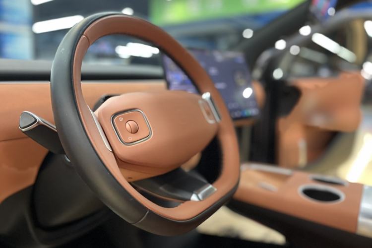 Used CHANGAN NEVO E07 2025 All-Electric 4x4 90kWh Ultra High-Performance Edition Steering Wheel