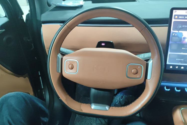 Used CHANGAN NEVO E07 2025 All-Electric 4x4 with 90 kWh Max Intelligent Driving Version Steering Wheel
