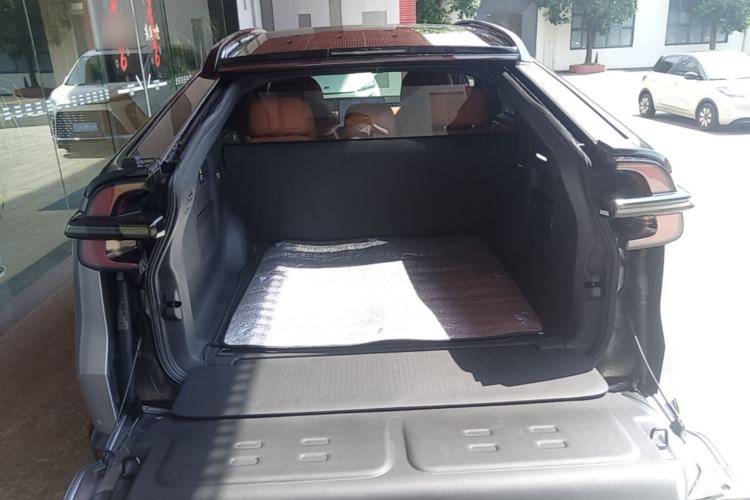 Used CHANGAN NEVO E07 2025 All-Electric 4x4 90kWh Ultra High-Performance Edition Trunk