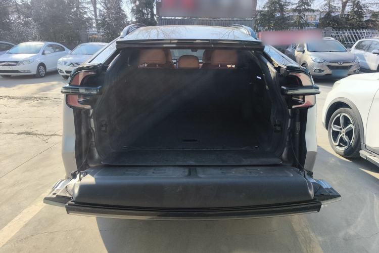 Used CHANGAN NEVO E07 2025 All-Electric 4x4 90kWh Ultra High-Performance Edition Trunk