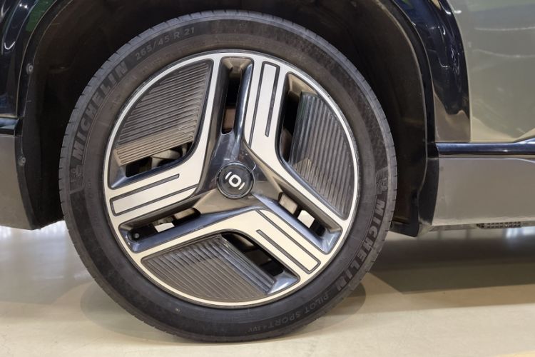 Used CHANGAN NEVO E07 2025 All-Electric 4x4 90kWh Ultra High-Performance Edition Exterior 3