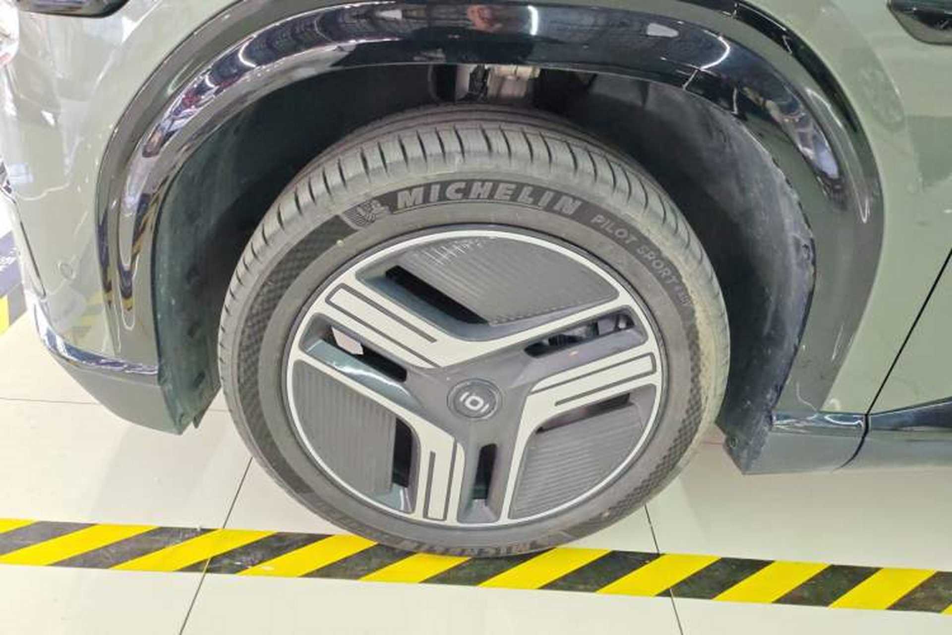 Used CHANGAN NEVO E07 2025 All-Electric 4x4 90kWh Ultra High-Performance Edition Exterior 7