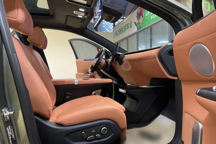 Used CHANGAN NEVO E07 2025 All-Electric 4x4 90kWh Ultra High-Performance Edition Right Front Seat