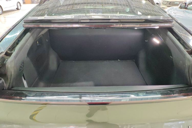 Used CHANGAN NEVO E07 2025 All-Electric 4x4 90kWh Ultra High-Performance Edition Trunk