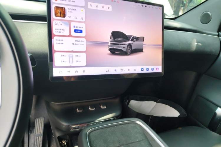 Used CHANGAN NEVO E07 2025 All-Electric 4x4 with 90 kWh Max Intelligent Driving Version Audio And AC Panel
