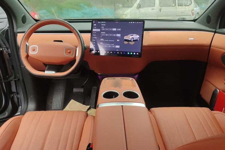 Used CHANGAN NEVO E07 2025 All-Electric 4x4 90kWh Ultra High-Performance Edition Center Console