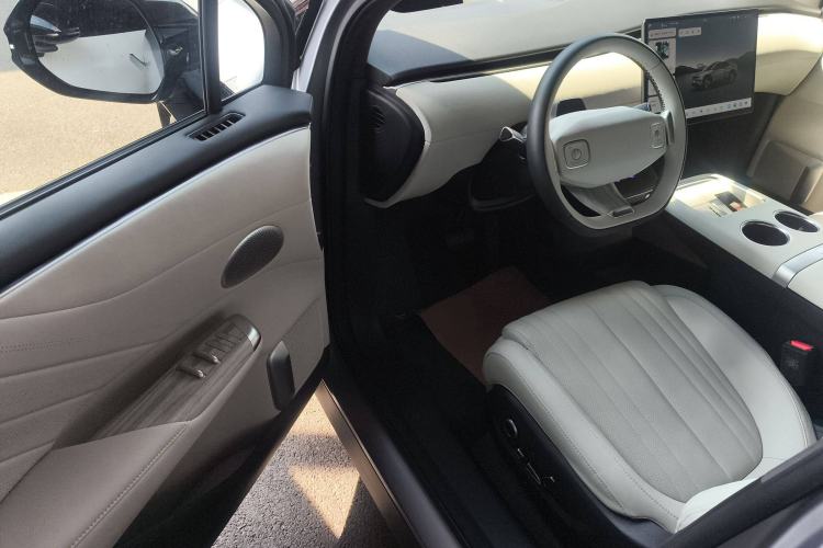 Used CHANGAN NEVO E07 2025 All-Electric 4x4 90kWh Ultra High-Performance Edition Driver Seat
